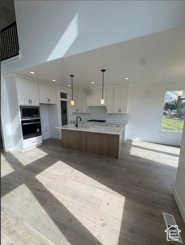 Photo 3 for MLS #2119489 at 974 E 400 North #1
