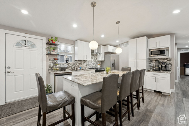 Photo 2 for MLS #2119500 at 5075 W 4700 South #172