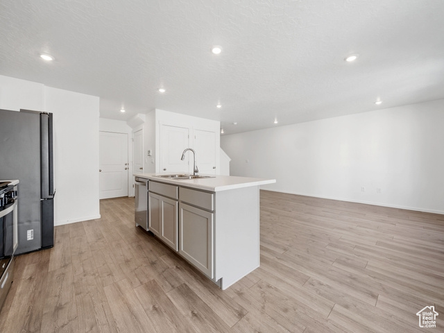Photo 5 for MLS #2119504 at 1833 N Blue Iris Ave #1073