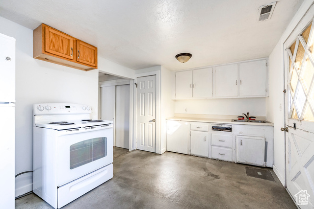Photo 4 for MLS #2119510 at 3278 Ogden Ave