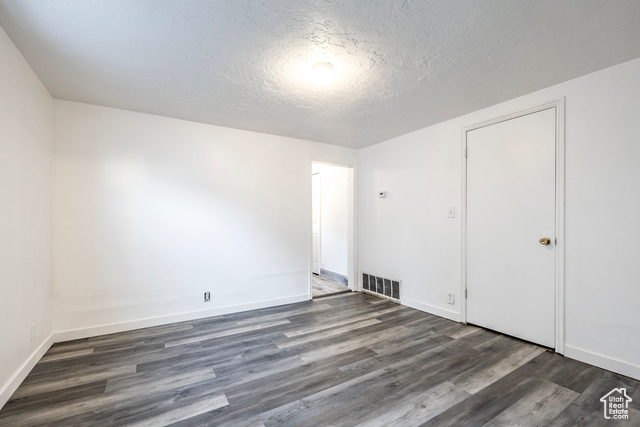 Photo 13 for MLS #2119510 at 3278 Ogden Ave