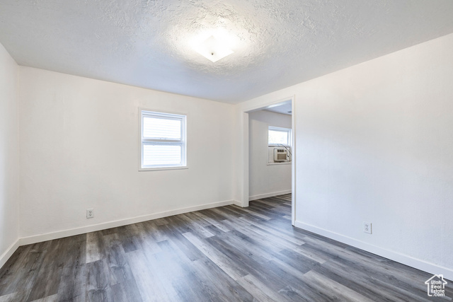 Photo 12 for MLS #2119510 at 3278 Ogden Ave
