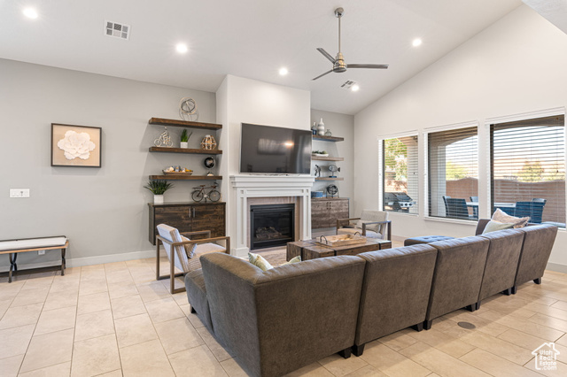 Photo 5 for MLS #2119515 at 3780 E Arcadia Dr #27