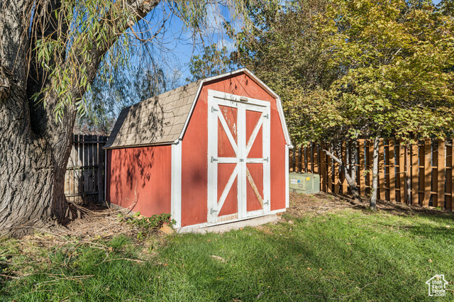 Photo 45 for MLS #2119520 at 5648 W Lodestone Ave