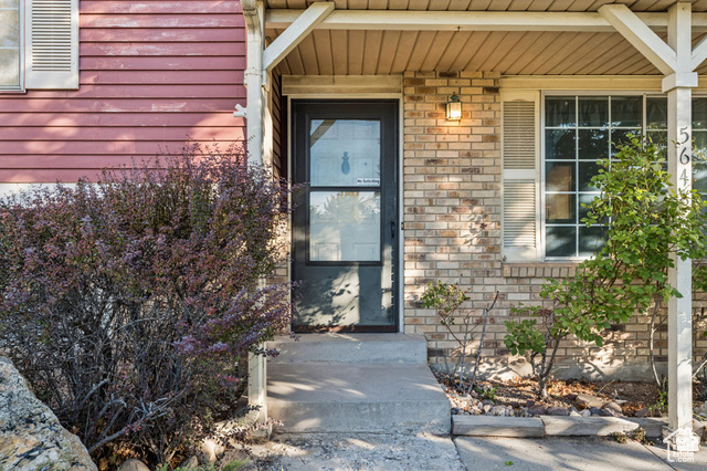 Photo 3 for MLS #2119520 at 5648 W Lodestone Ave