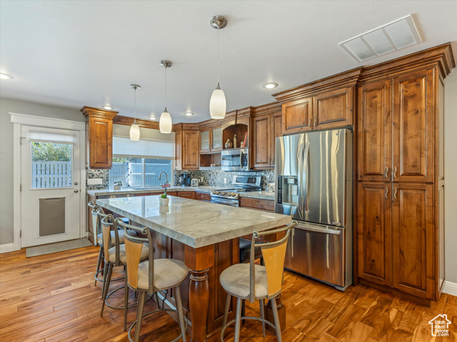 Photo 4 for MLS #2119523 at 1528 E 5730 South
