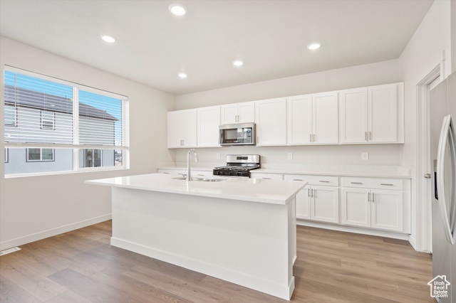 Photo 18 for MLS #2119537 at 1408 N Baen Way #239