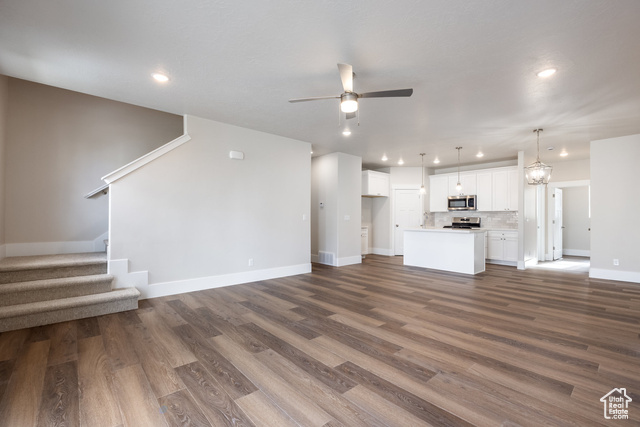 Photo 3 for MLS #2119540 at 2745 E 1060 South