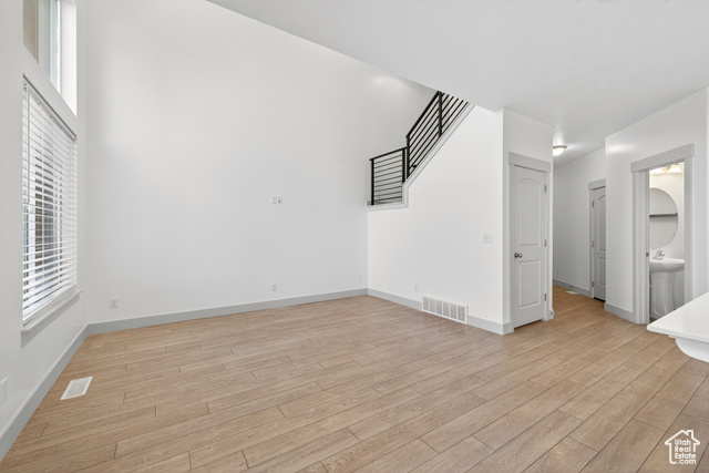 Photo 5 for MLS #2119546 at 1533 W Piston Ln