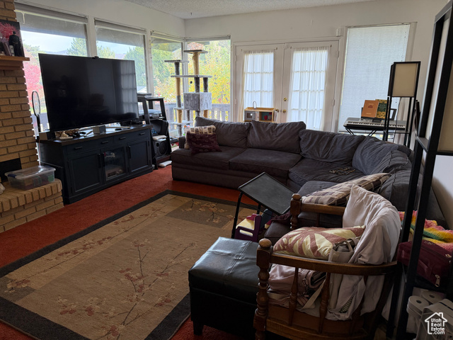 Photo 4 for MLS #2119557 at 690 Freedom Dr