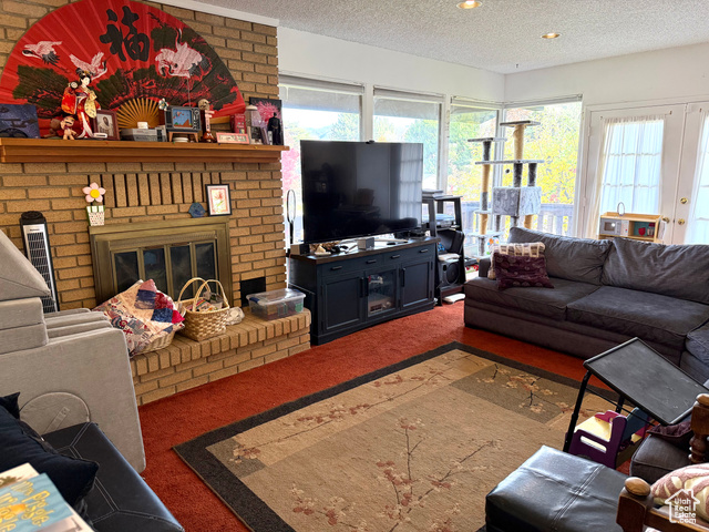 Photo 3 for MLS #2119557 at 690 Freedom Dr