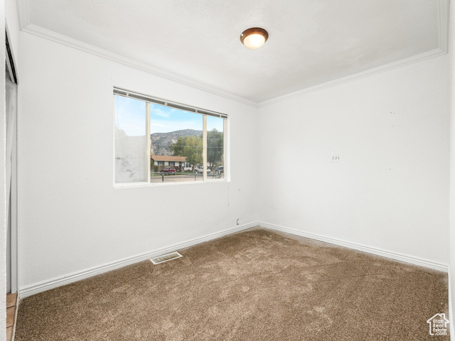 Photo 6 for MLS #2119558 at 588 E 400 North