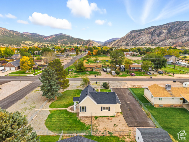 Photo 15 for MLS #2119558 at 588 E 400 North