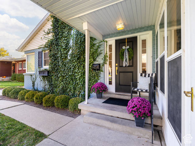 Photo 2 for MLS #2119564 at 3050 S Grace St
