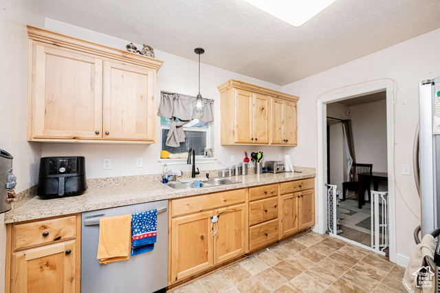Photo 13 for MLS #2119567 at 360 S 100 West
