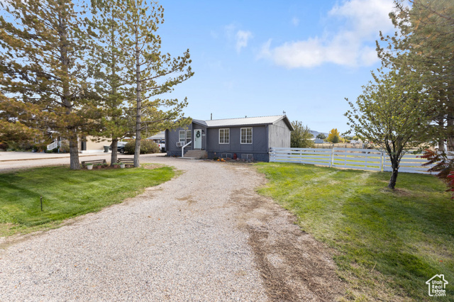 Photo 4 for MLS #2119568 at 598 E Blue Sky Dr