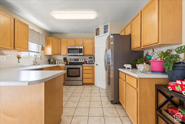 Photo 9 for MLS #2119571 at 656 E 220 North