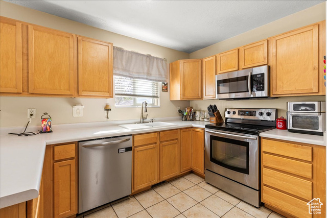Photo 10 for MLS #2119571 at 656 E 220 North