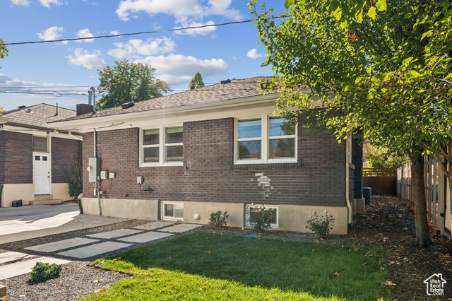 Photo 60 for MLS #2119573 at 1041 E Yale Ave