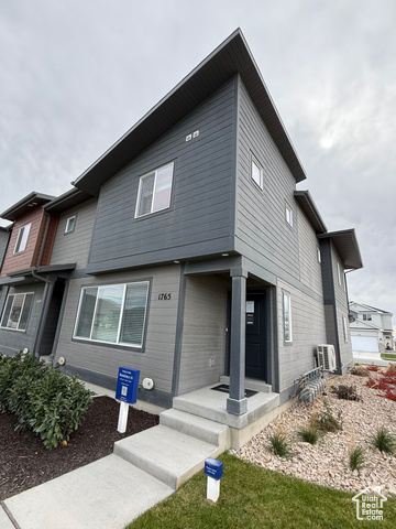 Photo 28 for MLS #2119581 at 1765 E Rainbow Dr