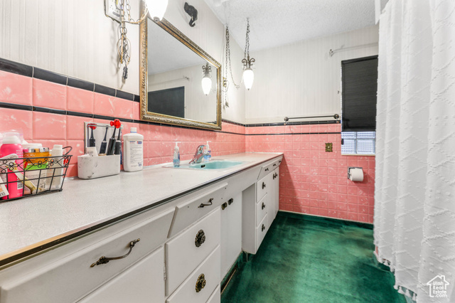 Photo 13 for MLS #2119588 at 453 W Vine St