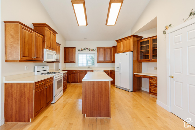 Photo 12 for MLS #2119601 at 890 E 450 South