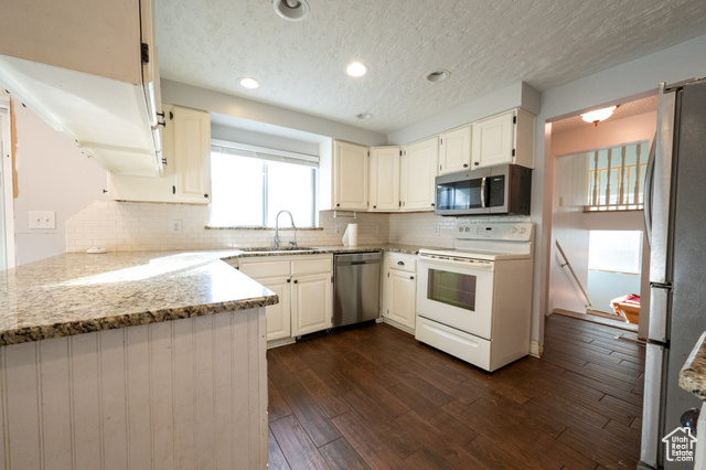 Photo 10 for MLS #2119605 at 1012 W 3550 North