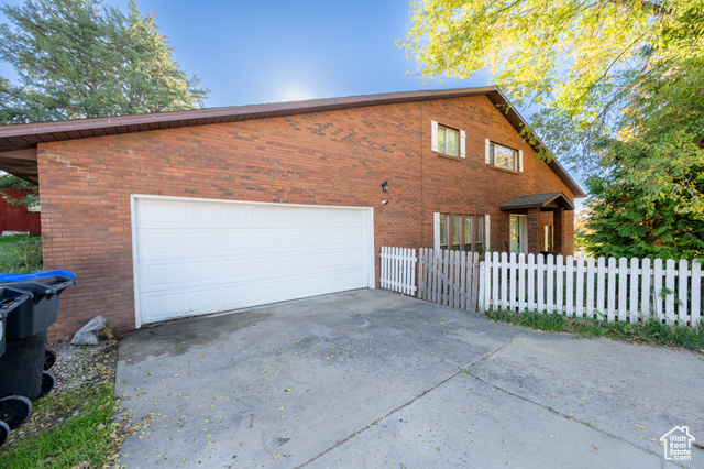 Photo 2 for MLS #2119605 at 1012 W 3550 North