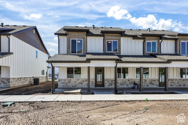 Photo 27 for MLS #2119612 at 370 N Liberty Cove Dr