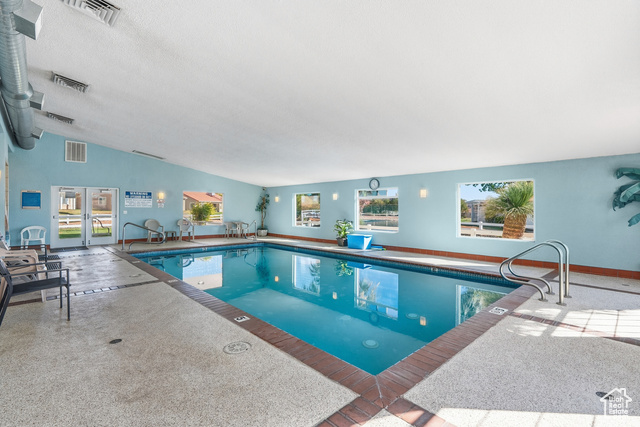Photo 36 for MLS #2119635 at 524 E Oasis Dr