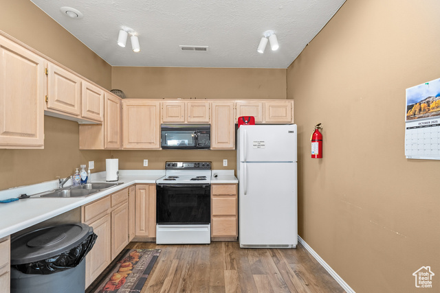 Photo 52 for MLS #2119635 at 524 E Oasis Dr