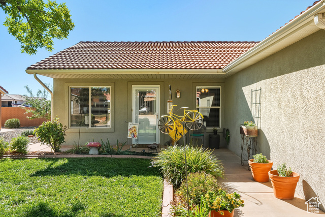 Photo 9 for MLS #2119635 at 524 E Oasis Dr