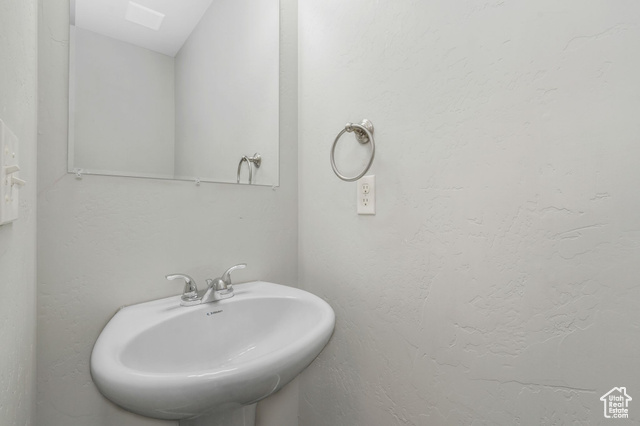 Photo 7 for MLS #2119645 at 740 E 125 North