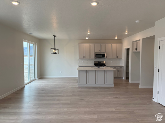 Photo 4 for MLS #2119646 at 3798 W 1780 South #211