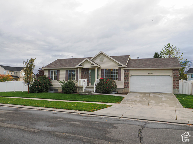 Photo 3 for MLS #2119652 at 11671 S Clintwood Dr