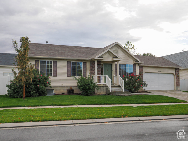 View photos for 11671 S Clintwood Dr MLS #2119652 - 11671 S Clintwood Dr