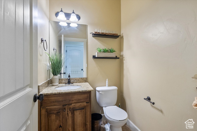 Photo 12 for MLS #2119684 at 1253 N Baycrest Dr