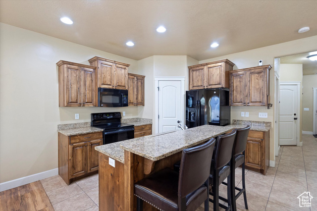 Photo 3 for MLS #2119684 at 1253 N Baycrest Dr