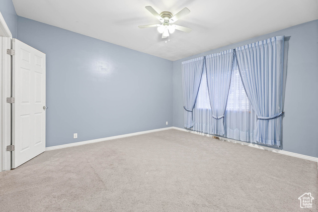 Photo 5 for MLS #2119685 at 558 S Oak Ln