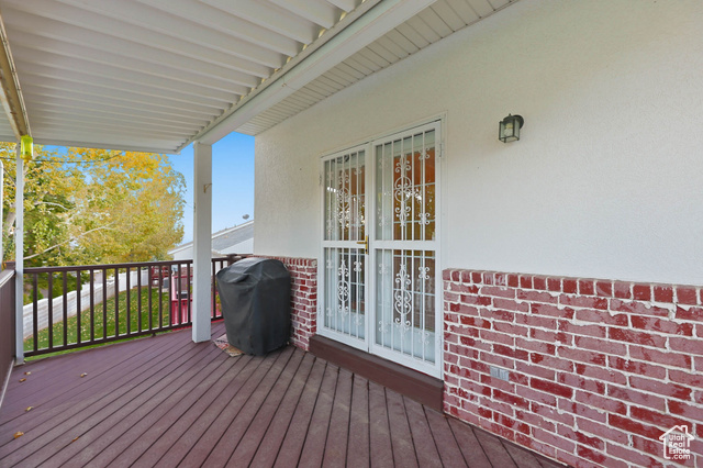 Photo 39 for MLS #2119685 at 558 S Oak Ln