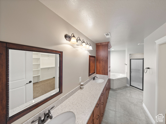 Photo 16 for MLS #2119700 at 979 E Frost Way