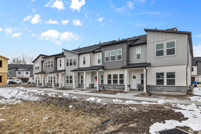 Photo 2 for MLS #2119707 at 191 W 3175 South #629
