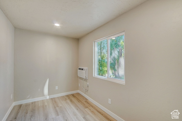 Photo 9 for MLS #2119718 at 1150 E 500 South