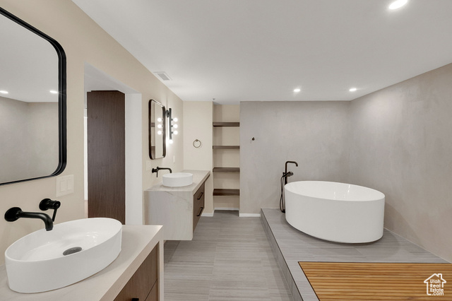 Photo 20 for MLS #2119732 at 48 W Broadway #2302