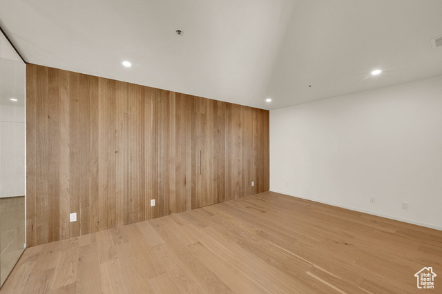 Photo 30 for MLS #2119732 at 48 W Broadway #2302