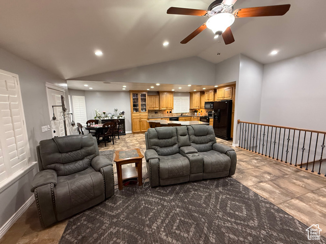 Photo 11 for MLS #2119763 at 818 N 2625 West