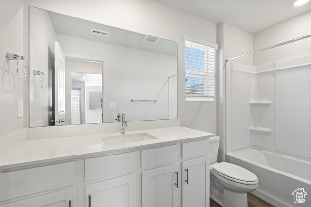 Photo 48 for MLS #2119765 at 352 W 600 North #44