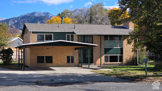 2036 E Highland View Cir
                     MLS #2119768