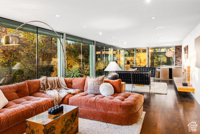 Photo 7 - 2777 E Comanche Dr, Salt Lake City UT 84108