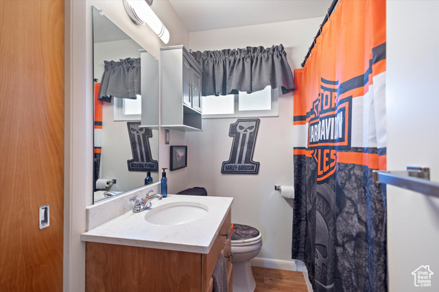 Photo 17 for MLS #2119822 at 5491 Janette Ave